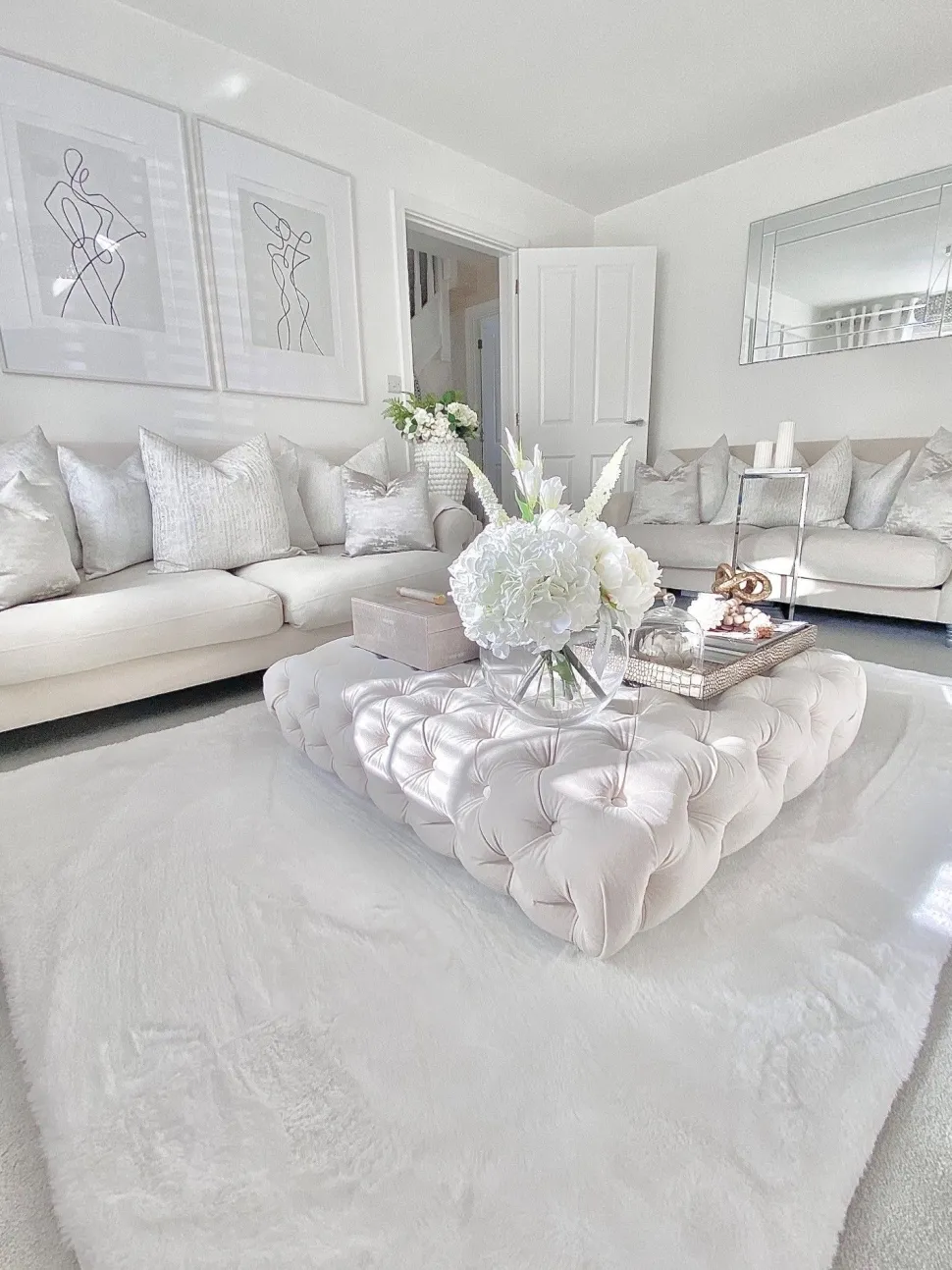 3 Seater Velvet Sofa Off-White Eike