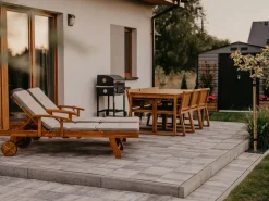 Gartenliege Akazienholz Hellbraun Auflage Grau-Beige Rollbar Java