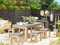 Gartenmöbel Set Beton / Akazienholz Grau 6-Sitzer Ostuni