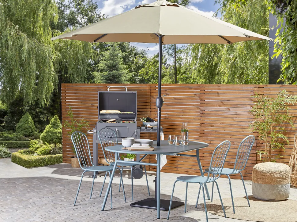 Gartenmöbel Set Mit Sonnenschirm Metall Hellblau 4-Sitzer Calvi
