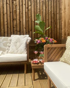 Gartensofa Akazienholz Hellbraun 2-Sitzer Auflagen Creme Baratti