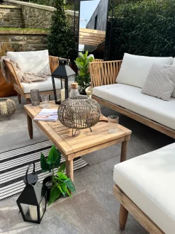Lounge Set Akazienholz Hellbraun 4-Sitzer Auflagen Cremeweis Cremona