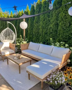 Lounge Set Akazienholz Hellbraun 4-Sitzer Auflagen Cremeweis Cremona