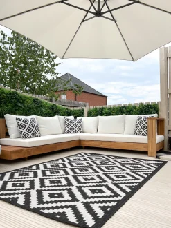 Lounge Set Akazienholz Hellbraun 5-Sitzer Auflagen Linksseitig Cremeweis Marettimo