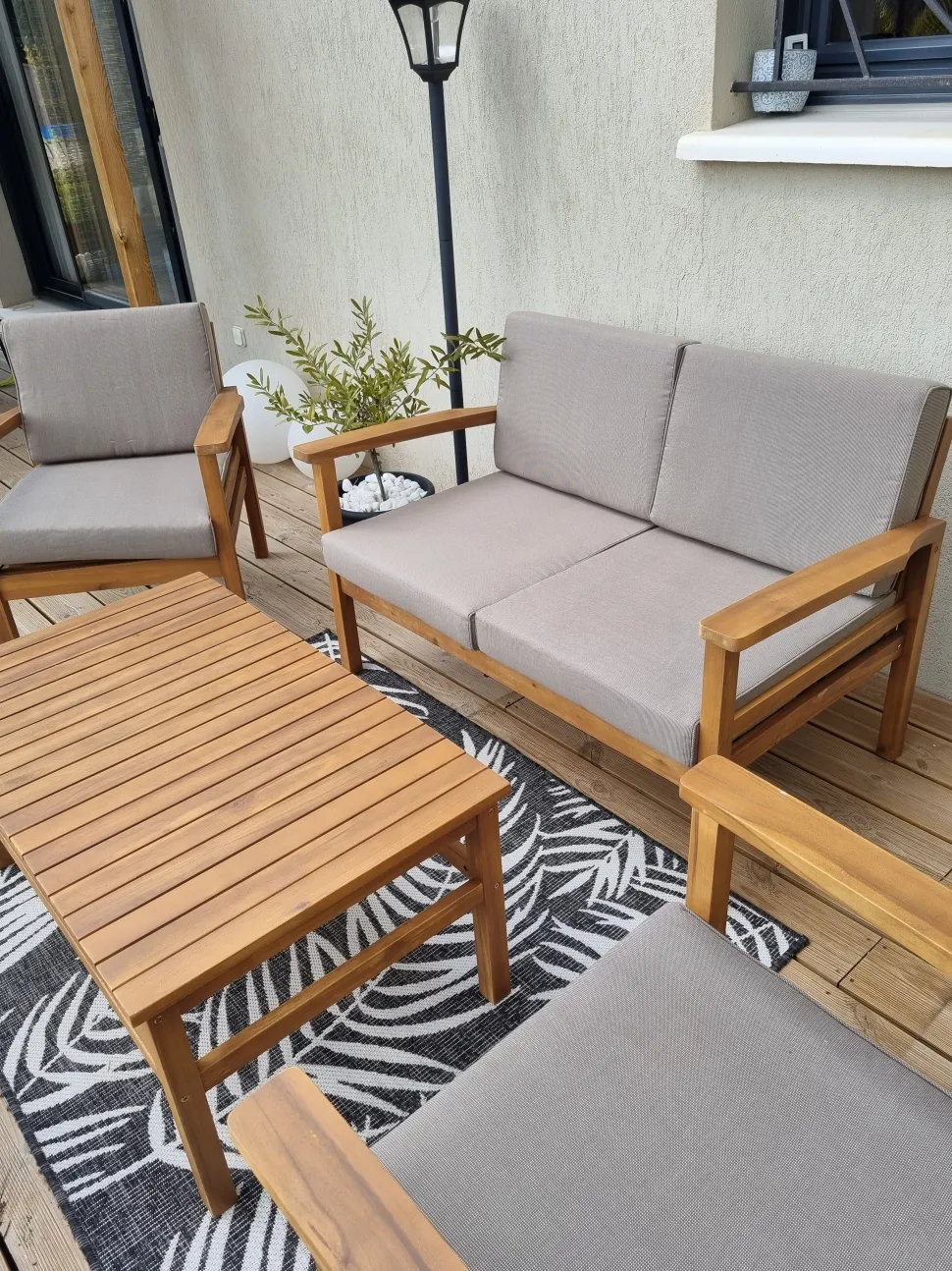 Lounge Set Akazienholz Hellbraun 4-Sitzer Auflagen Taupe Manila