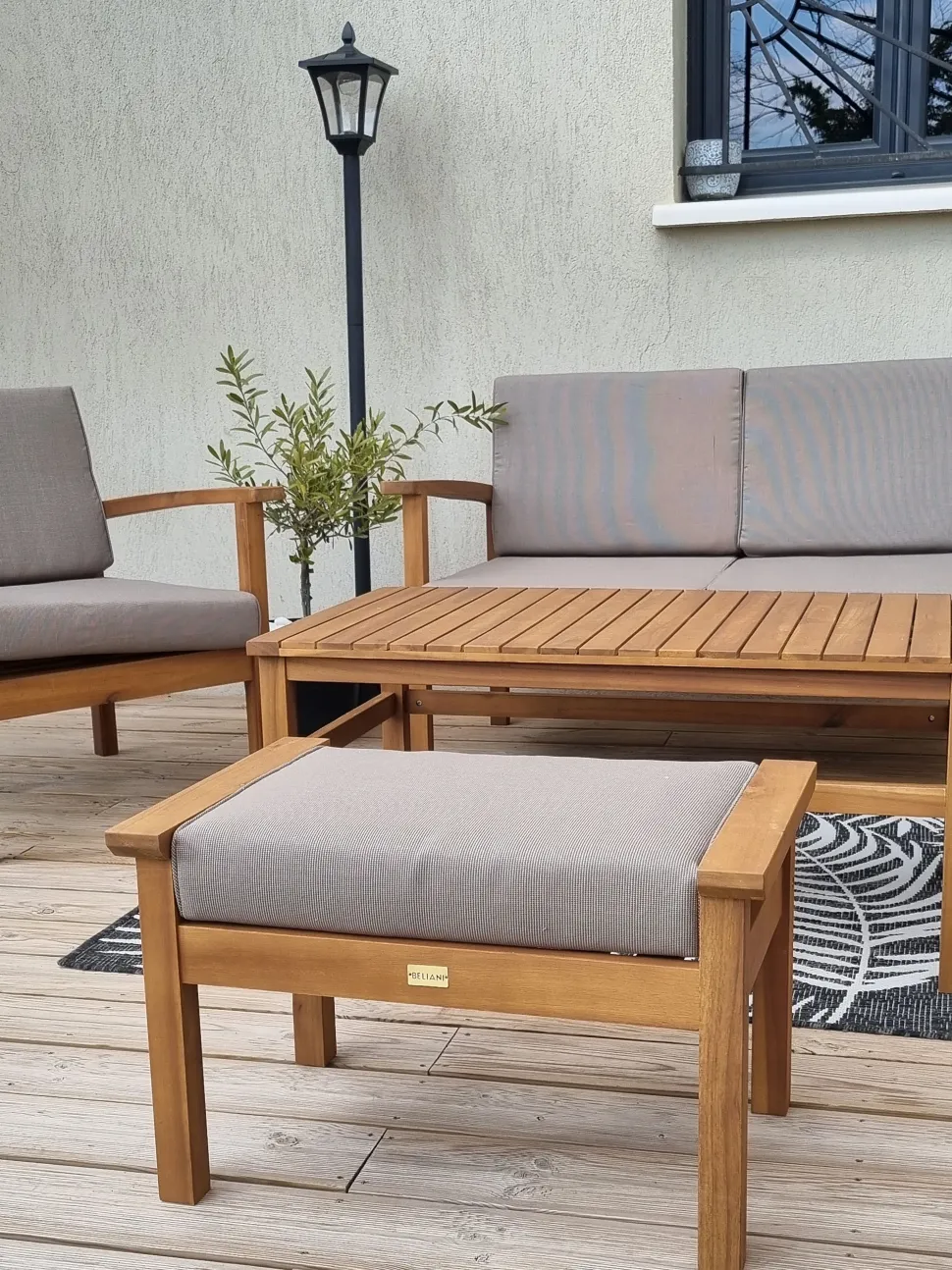 Lounge Set Akazienholz Hellbraun 4-Sitzer Auflagen Taupe Manila