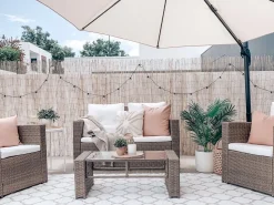 Lounge Set Rattan Hellbraun 4-Sitzer Auflagen Cremeweis Luca