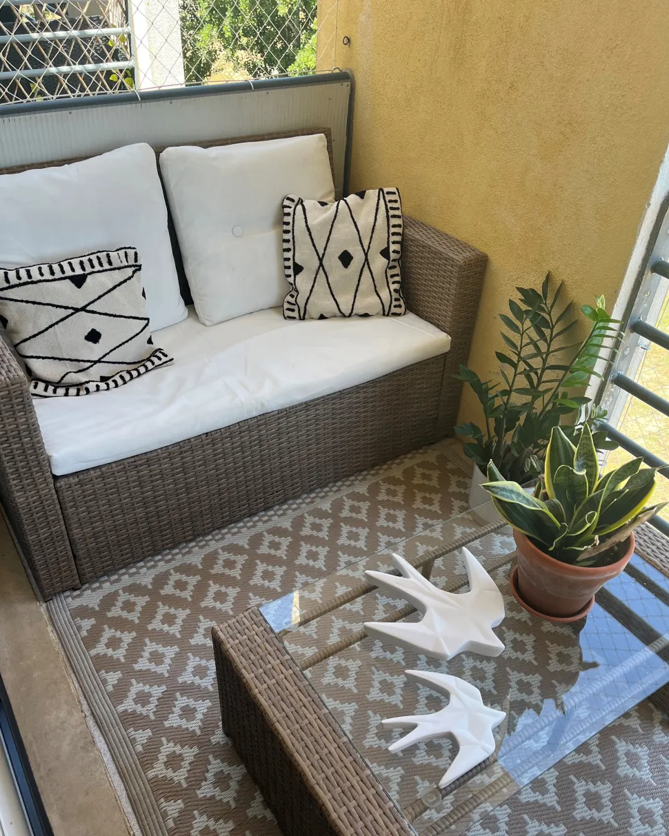 Lounge Set Rattan Hellbraun 4-Sitzer Auflagen Cremeweis Luca