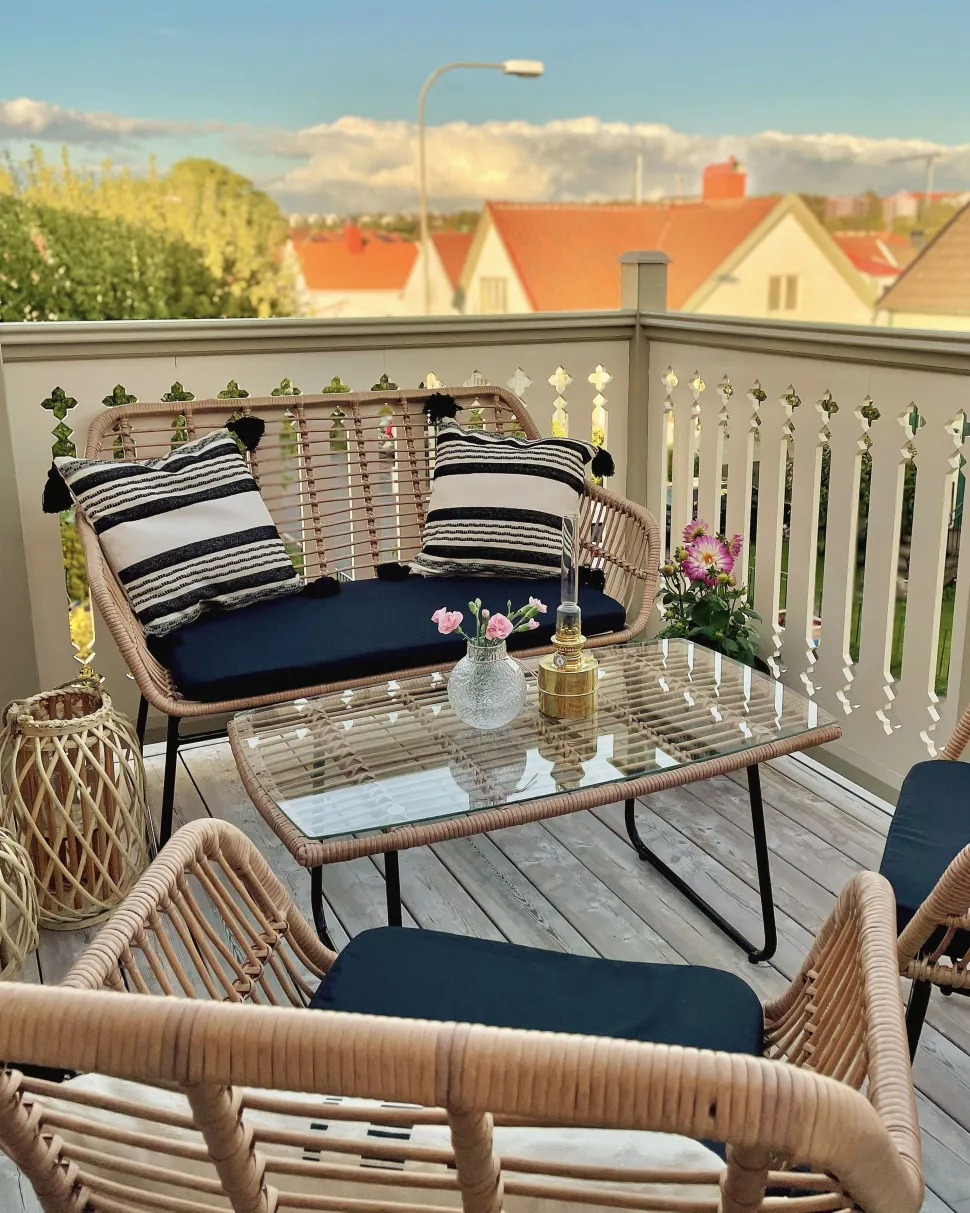 Lounge Set Rattan Naturlich 4-Sitzer Auflagen Schwarz Minori