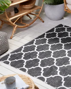 Outdoor Teppich Schwarz-Weis 160 X 230 Cm Zweiseitig Kurzflor Aladana