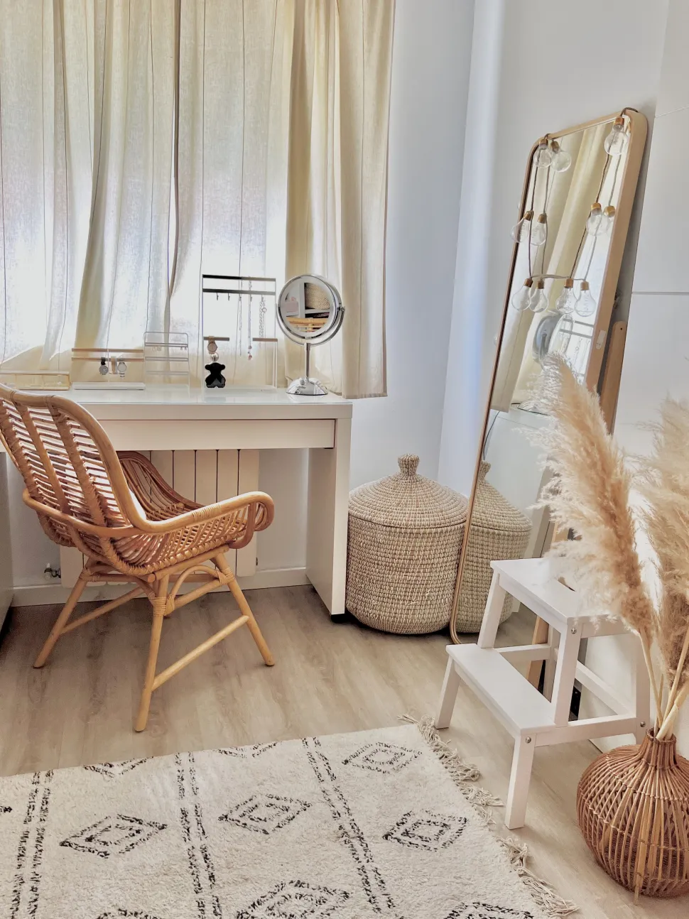 Rattanstuhl Beige Naturlich Mit Armlehnen Togo