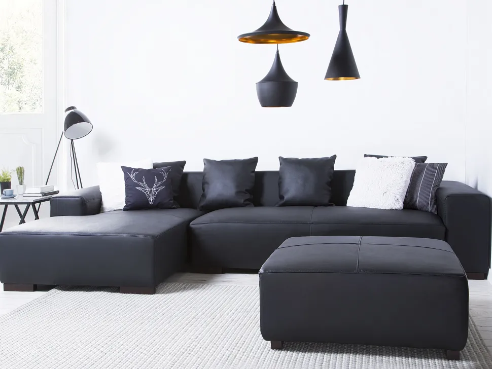 Right Hand Leather Corner Sofa Black Lungo