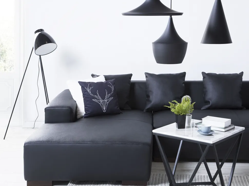 Right Hand Leather Corner Sofa Black Lungo