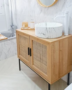 Sideboard Heller Holzfarbton 2 Rattan-Turen Pasco