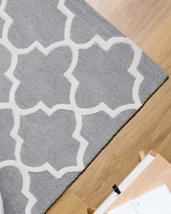 Teppich Grau 160 X 230 Cm Marokkanisches Muster Kurzflor Silvan
