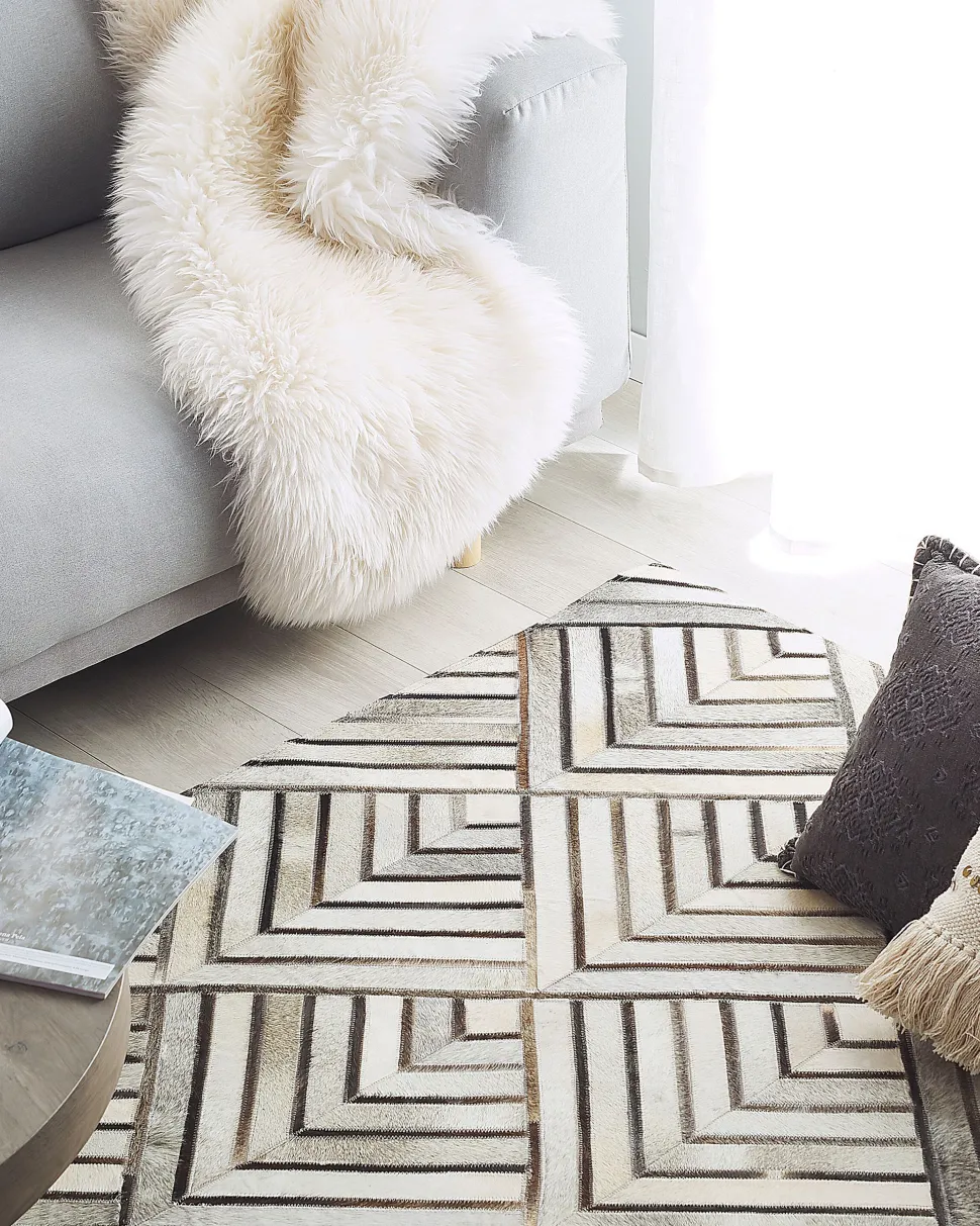 Teppich Kuhfell Beige-Grau 160 X 230 Cm Geometrisches Muster Kurzflor Tekir